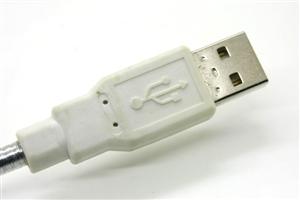 USB   (silver)